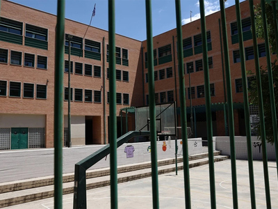 Κύκλωμα ναρκωτικών σε σχολεία και γήπεδα...