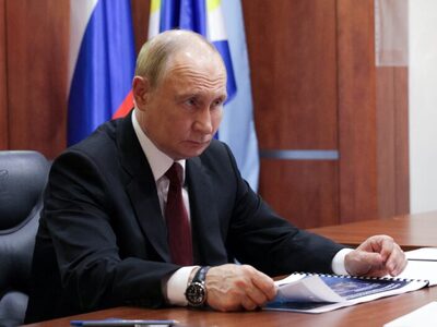 Πρόταση Πούτιν για διμερή συνάντηση στη ...