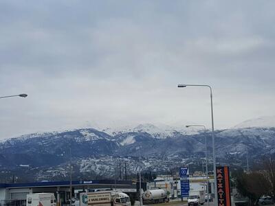 Δείτε το σύστημα του καιρού πάνω από την...