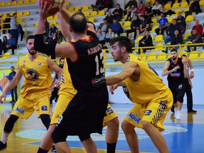 Μεγάλες νίκες για Έσπερο και Κεραυνό Αιγίου 