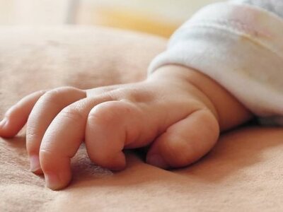 Ιταλία: Άφησε το μωρό της μόνο του και π...