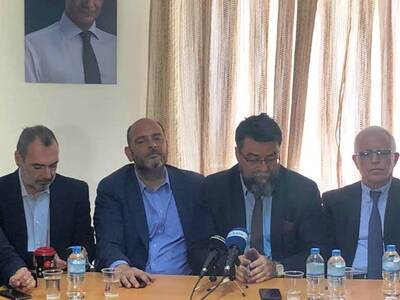 Πάγωσε ο Φωτήλας την ώρα του σεισμού – Δ...