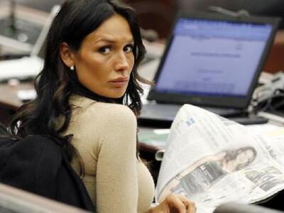 Η οδοντίατρος του Σύλβιο βγήκε στο δρόμο...