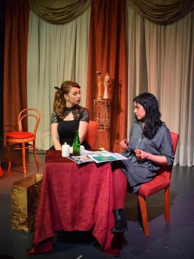 Η πρωταγωνίστρια Έλενα Παλούμπη (από αρ....