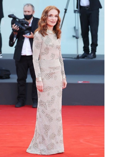 Ιζαμπέλ Υπέρ με Αrmani