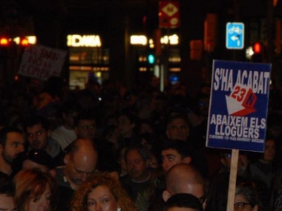 Ισπανία: Χιλιάδες άνθρωποι διαδήλωσαν στ...