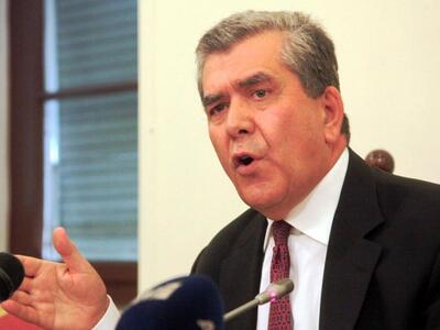 Ο Αλέξης Μητρόπουλος καλεί σε ψήφο στο ΚΚΕ...