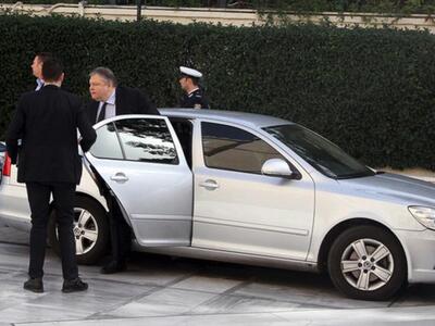 Ο Βενιζέλος άφησε τη θωρακισμένη BMW και...