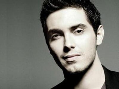 Γενέθλια σήμερα για τον Μιχάλη Χατζηγιάν...