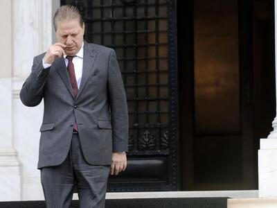 Βολές των 53+ προς το Μαξίμου για την επ...