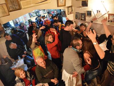 Έξι Πατρινοί μας περιγράφουν την πιο αξέ...