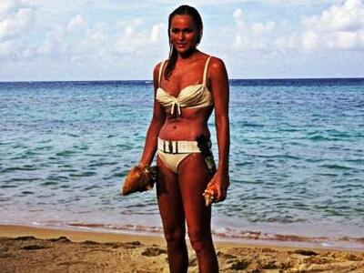 Ούρσουλα Άντρες: Η αγαπημένη γυναίκα των ανδρών!