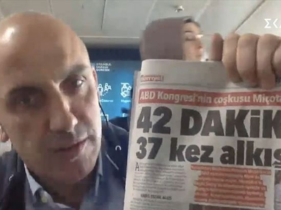 Έξαλλη η Hurriyet: Το Κογκρέσο χειροκρότ...