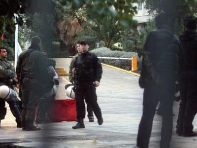 Αντιδράσεις για την επέμβαση της ΕΛΑΣ στ...