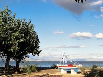 Η προσφορά στην πράξη- Η Αιγιώτισσα που ...