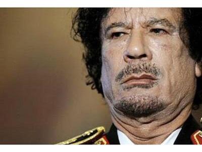 Λιβύη: Περικυκλωμένος ο Καντάφι, υποστηρ...