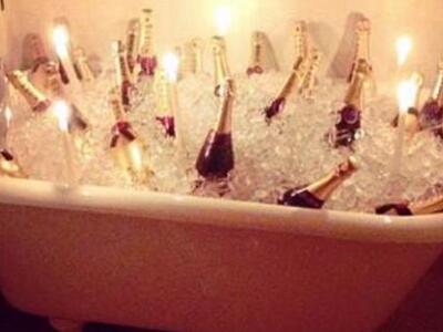 Ποιος Έλληνας έκανε Πρωτοχρονιά με σαμπά...