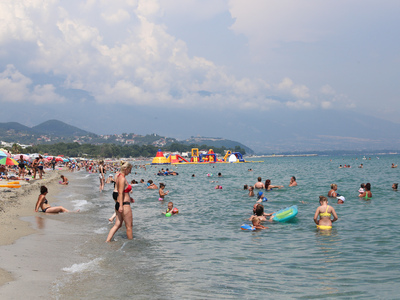 Καύσωνας διαρκείας: Δύσκολο τριήμερο από...