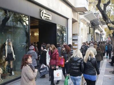 ΕΛΣΤΑΤ: Στα επίπεδα του 2006 έπεσαν οι μισθοί