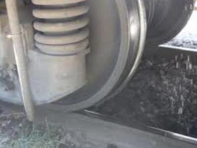 Η αμαξοστοιχία στο Μπράλο εκτροχιάστηκε ...