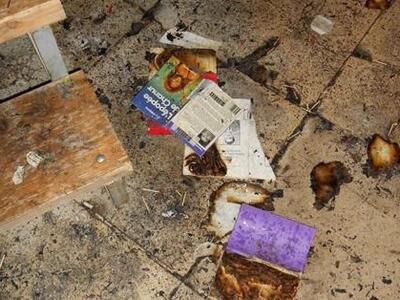 Έκαψαν βιβλία της ανταλλακτικής βιβλιοθή...