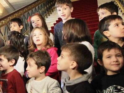 Στην αγκαλιά ελληνικών οικογενειών 38 ασ...