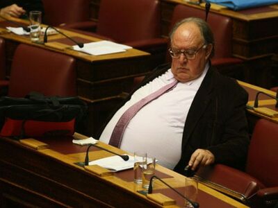 Πάγκαλος: Το "καπέλο Ραγκούση"...