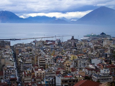 Πόσοι πλειστηριασμοί έχουν γίνει στην Πά...