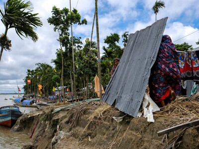 Μπαγκλαντές -Έρχεται κυκλώνας: Προμηθεύο...