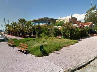 Ψάχνει ενοικιαστή για το καφέ στη Μαρίνα...