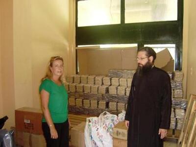 Οι Ανεξάρτητοι Έλληνες συνέλλεξαν σχολικ...