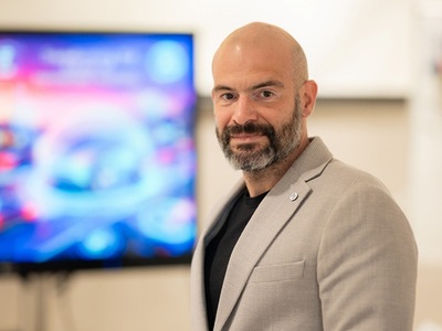 AViSense: Η startup που κάνει τα αυτοκίν...