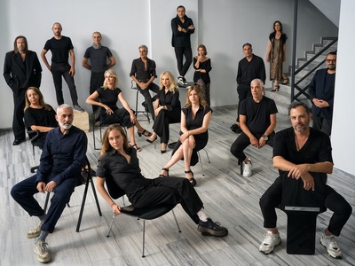 Ομαδική φωτογραφία από την διοργανώτρια ...