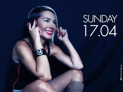 Η αγαπημένη DJ Ράνια Κωστάκη αυτήν την Κ...