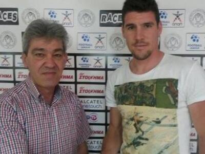 Ο Σπύρος Σπίνουλας υπέγραψε στον Παναιγιάλειο