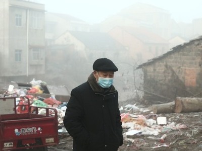 Κοροναϊός: Κάτοικοι της Ουχάν προσπαθούν...