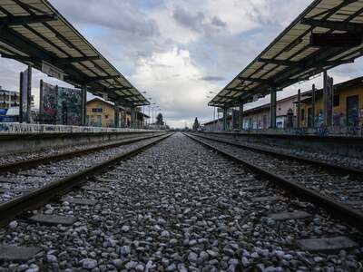 Hellenic Train: Ακινητοποιήθηκε η αμαξοσ...