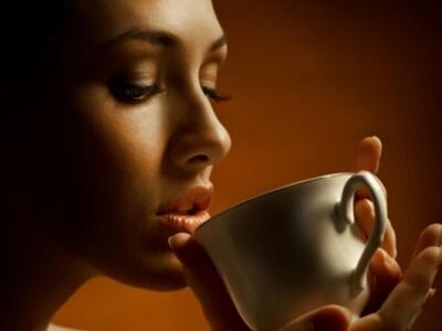 Να πάρω τσάντα ή καφέ;