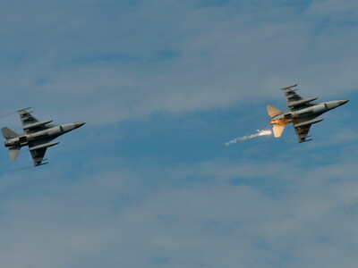 Τουρκικά F-16 πάνω από το Στρογγυλό και ...