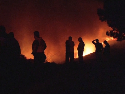 Μεγάλη φωτιά στη Ροδόπη- Εκκενώθηκε οικισμός