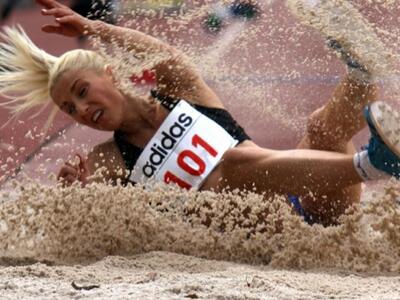 Στίβος: Η Βούλα Παπαχρήστου έπιασε το ό...