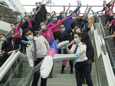 Όταν οι αεροσυνοδοί έχουν κέφια!