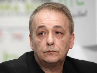 Στο «σφυρί» οικόπεδο του Α. Μικρούτσικου