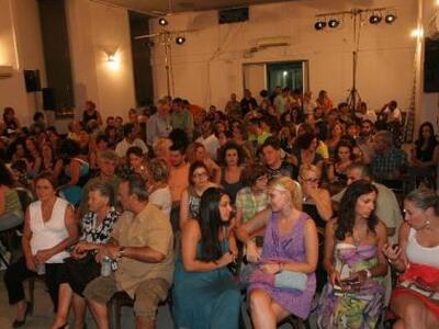 Πάτρα: Δείτε στιγμιότυπα από την παράστα...