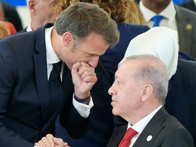 Ερντογάν σε Μακρόν: Βλέπω πως υπάρχουν σ...