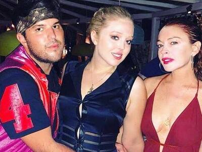 Διακοπές στη Μύκονο κάνει η κόρη του Ντό...