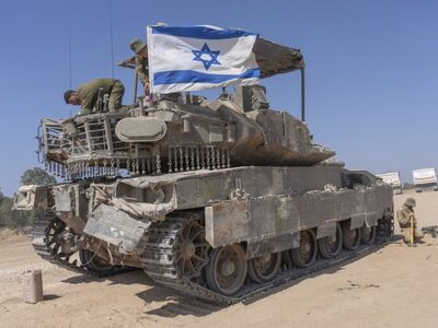 Στόχος του Ισραήλ να πλήξει το Ιράν χωρί...