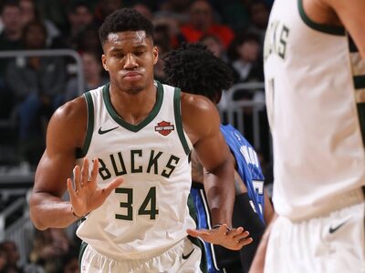 Συνεχίζουν ακάθεκτοι Αντετοκούνμπο και Μ...