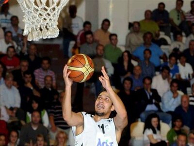 Ο Απόλλωνας 66-64 από την ΑΕΚ/Άργους