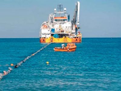 Σύννεφα πάνω από τη ηλεκτρική διασύνδεση...